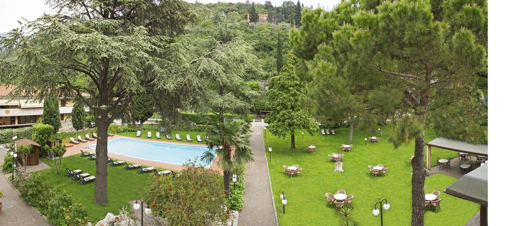Hotel Elisabetta Torbole Sul Garda Exterior foto